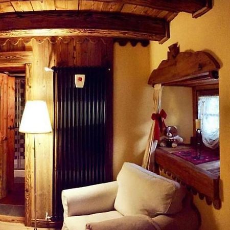 B&B Lo Djoua De Toueno Arvier Bagian luar foto