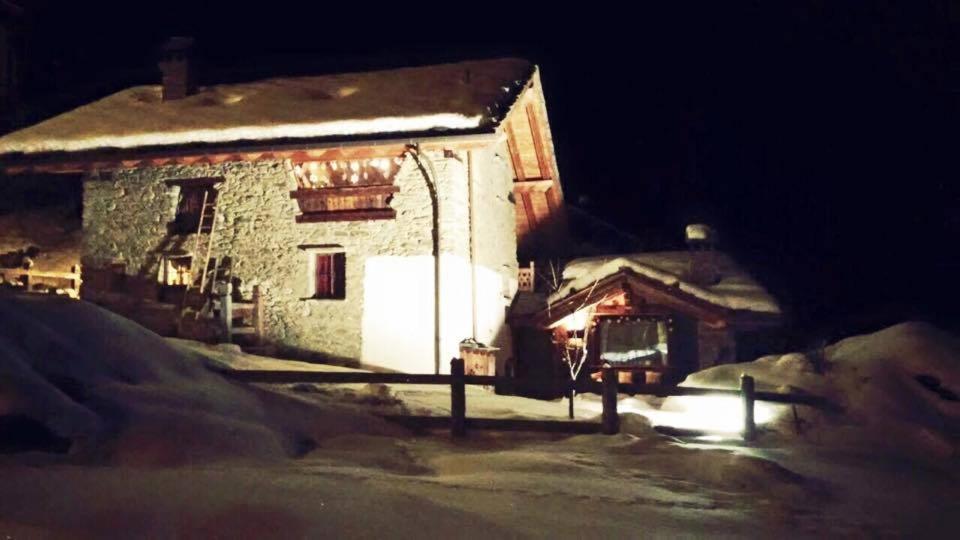 B&B Lo Djoua De Toueno Arvier Bagian luar foto