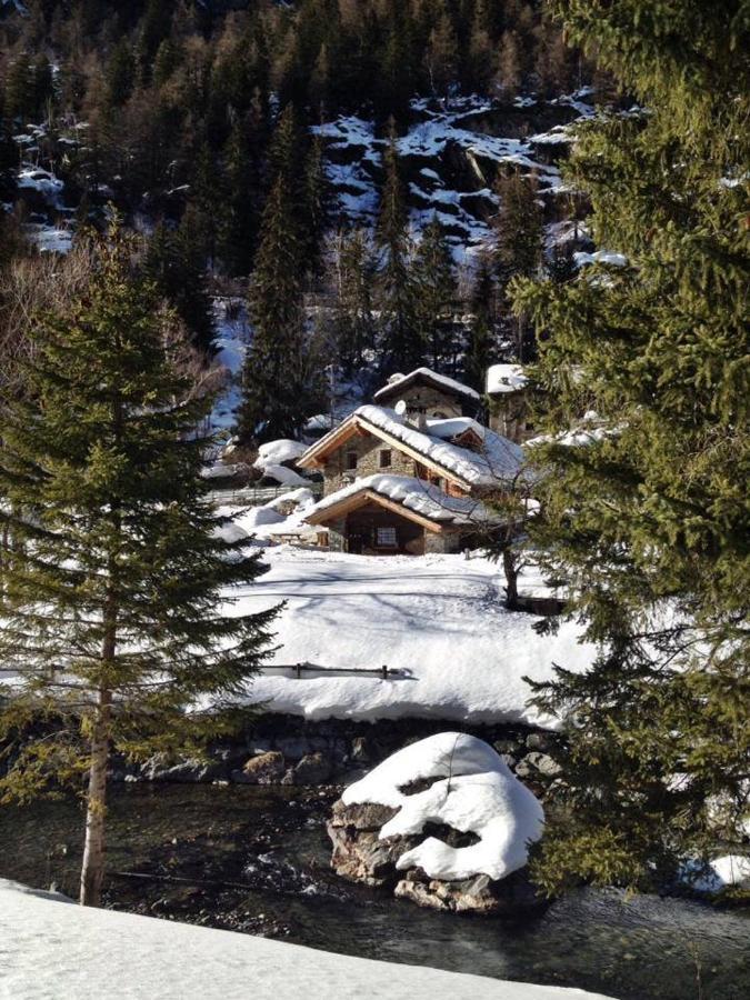 B&B Lo Djoua De Toueno Arvier Bagian luar foto
