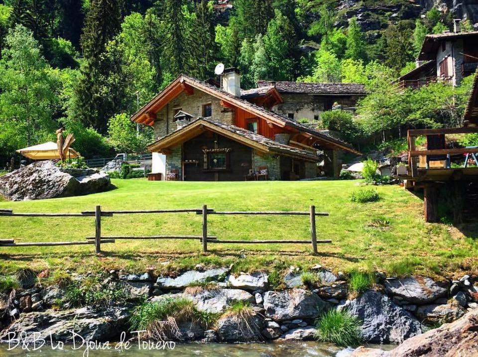 B&B Lo Djoua De Toueno Arvier Bagian luar foto
