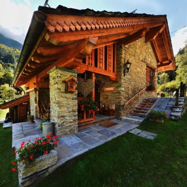 B&B Lo Djoua De Toueno Arvier Bagian luar foto